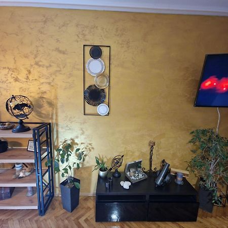 Aparmani Djuric Apartment Subotica Exterior photo